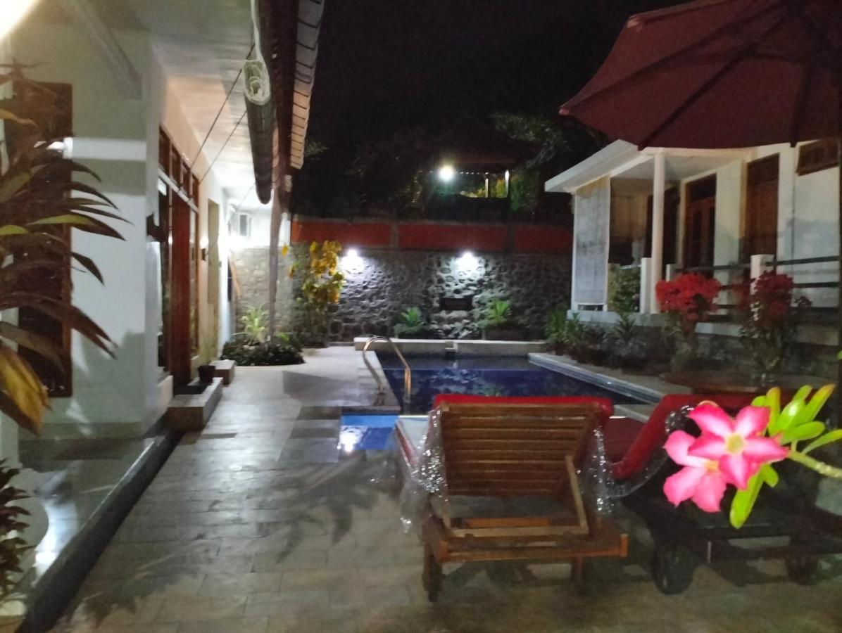 Kaia Lovina Guest House Ngoại thất bức ảnh