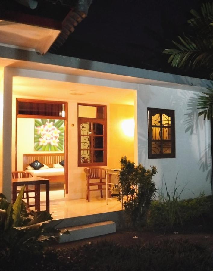 Kaia Lovina Guest House Ngoại thất bức ảnh