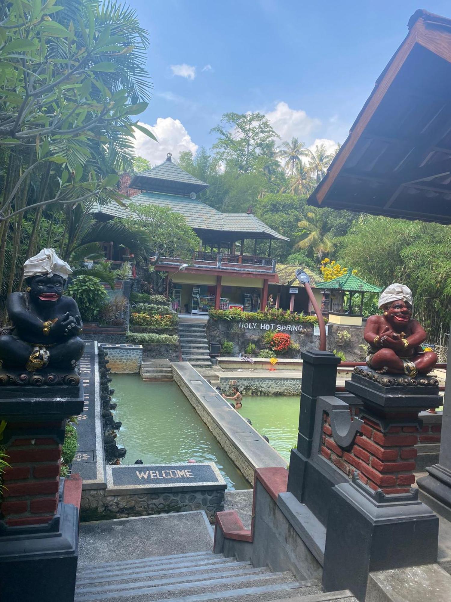 Kaia Lovina Guest House Ngoại thất bức ảnh