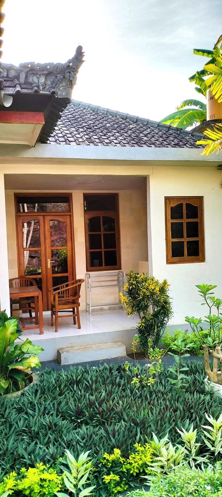 Kaia Lovina Guest House Ngoại thất bức ảnh